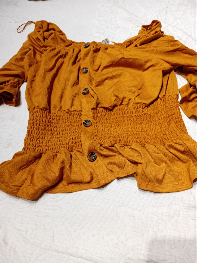 Meraki Off-Shoulder Blouse