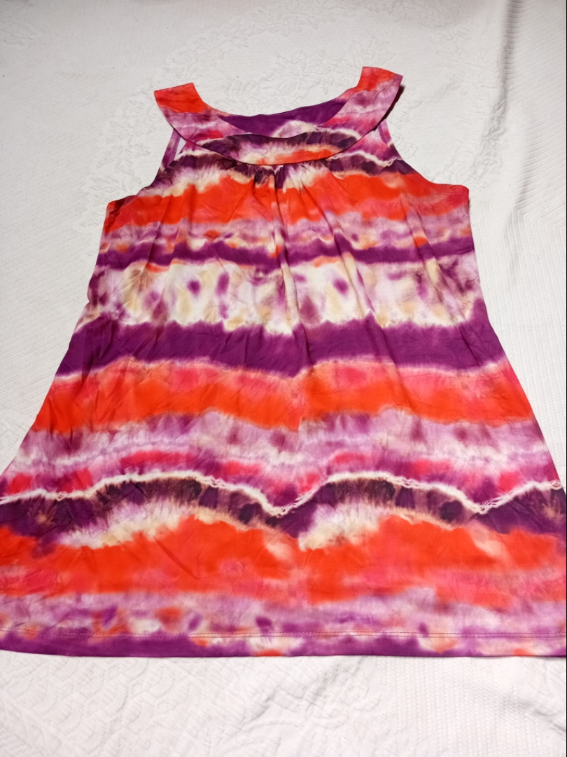 Nuevo vestido tie-dye de New Directions