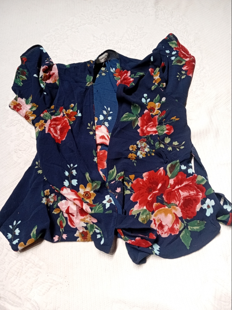 Blusa con estampado floral