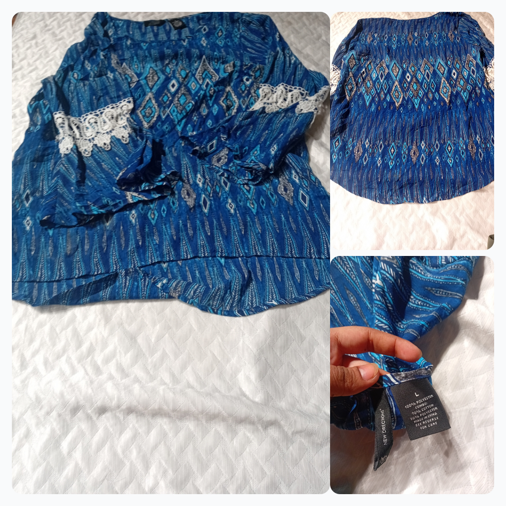 Blusa Azul Com Estampa e Mangas de Renda