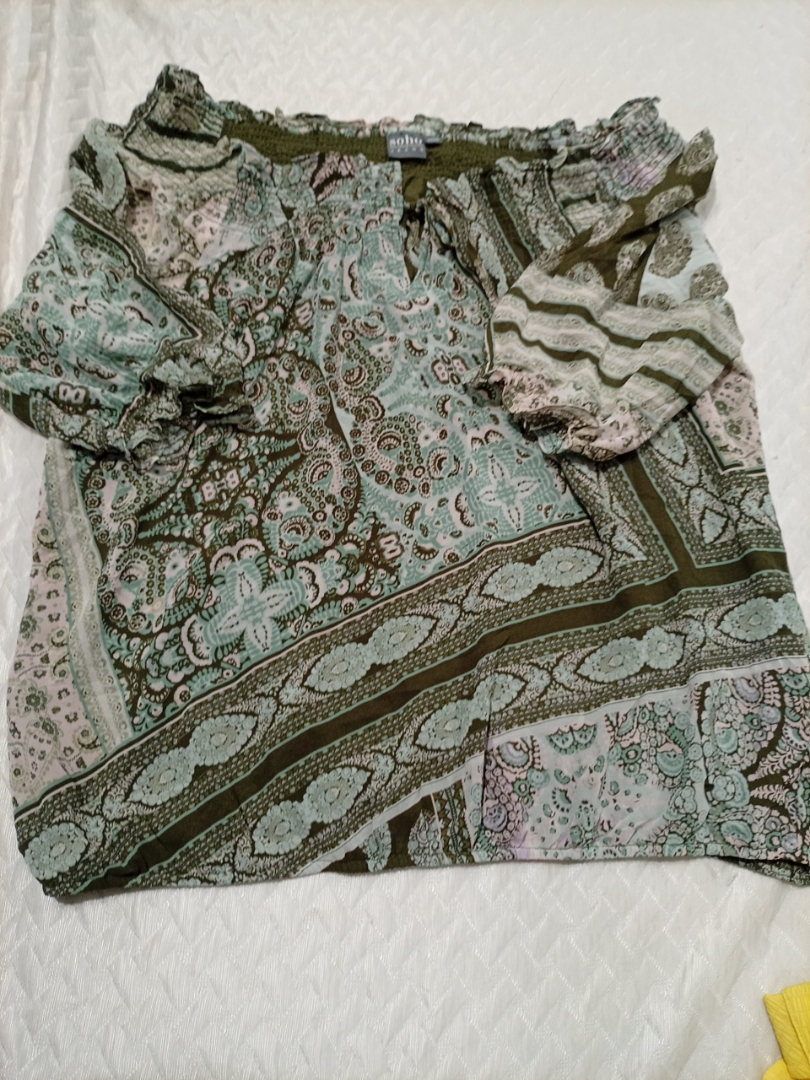 Soho New York & Company Off-Shoulder Blouse