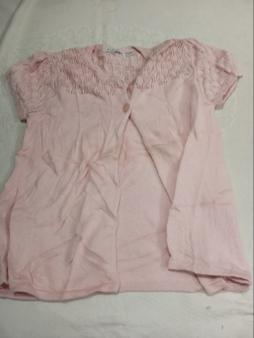 Rosa Strickjacke