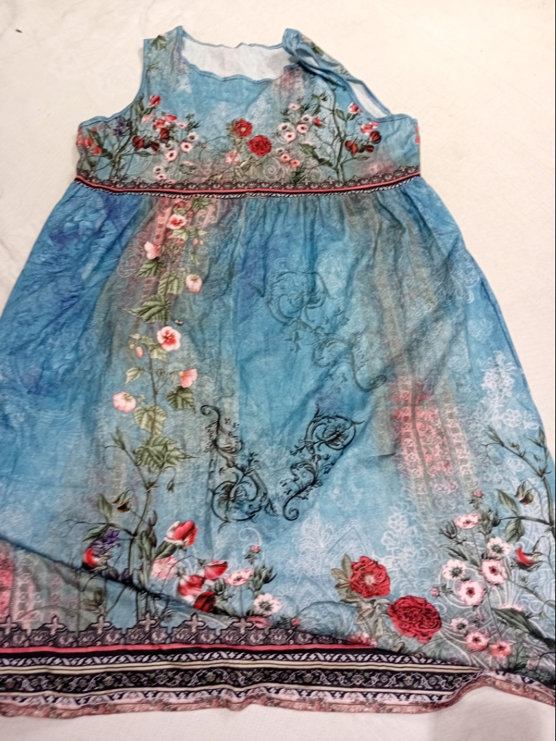 Blumenmuster Kleid