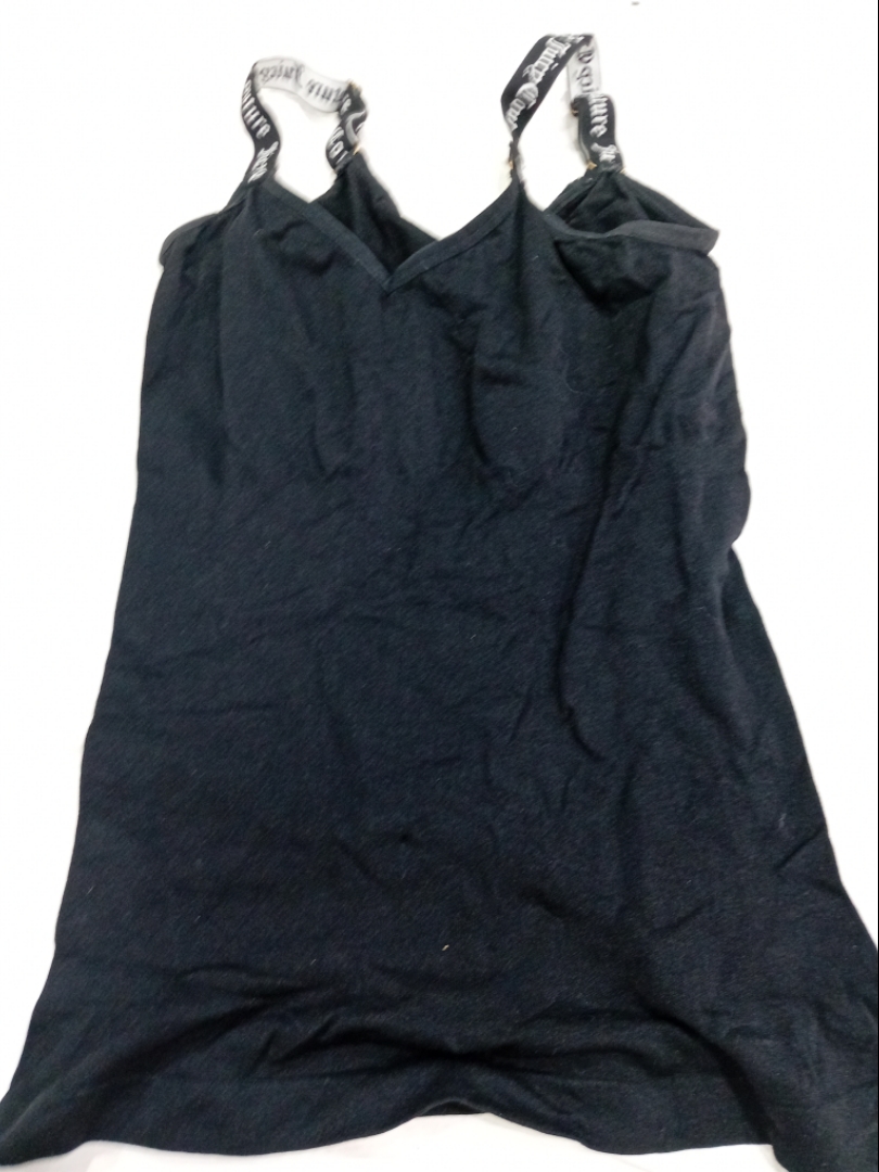 Vestido de tirantes negro de Juicy Coutu..