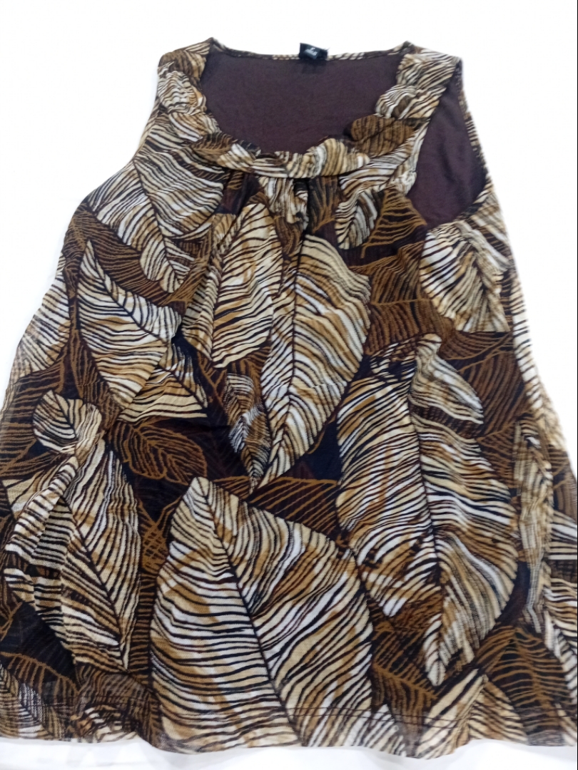 Rafaella Leaf Print Sleeveless Top