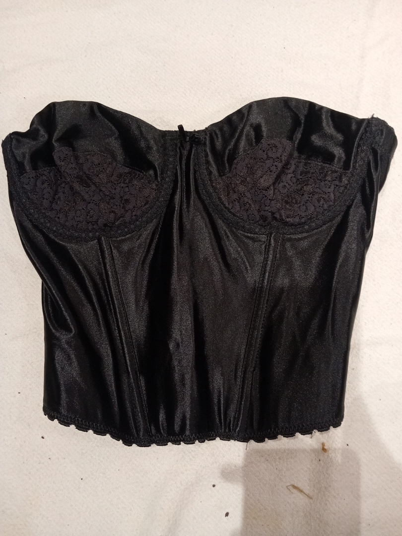 デザイナーコルセットバンドル メイドンフォーム アドーレミー サヴェージXフェンティ フレデリックス..