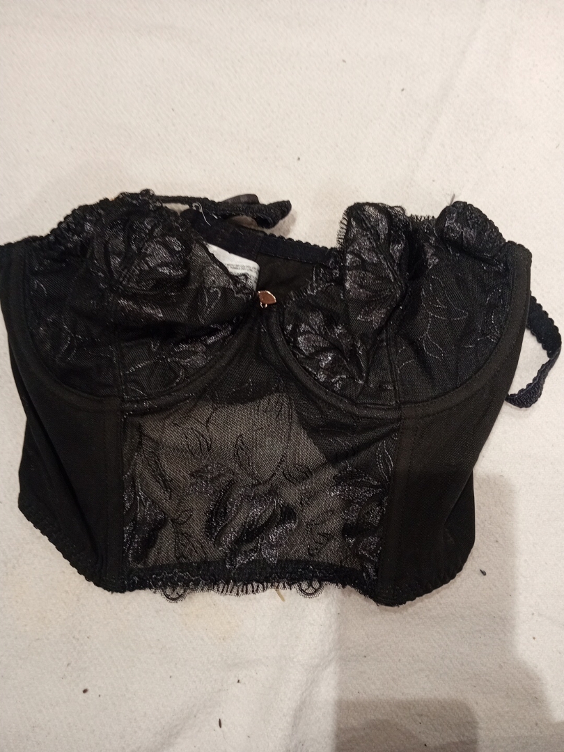 Sofia Intimates Corset en dentelle noire