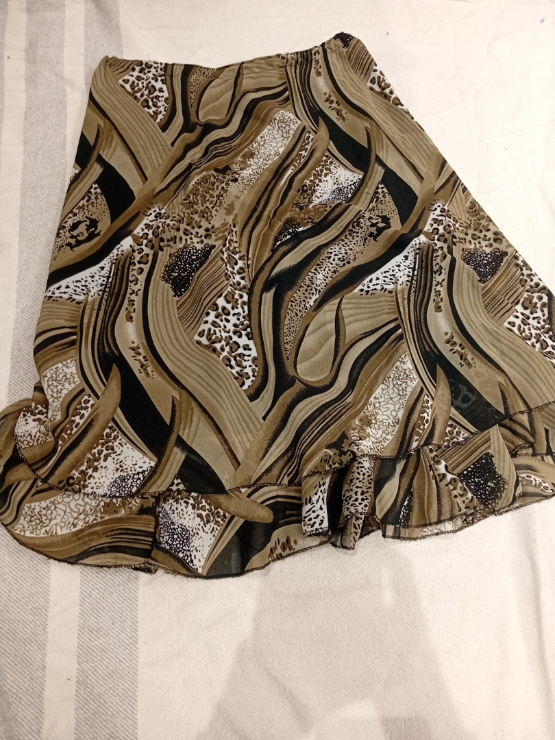 Abstract Print Ruffle Mini Skirt