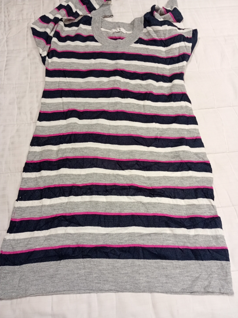 Robe en tricot rayée