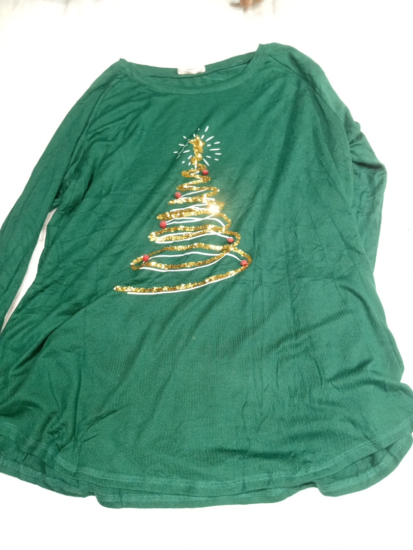 Como Vintage Green Christmas Tree Long Sleeve Top