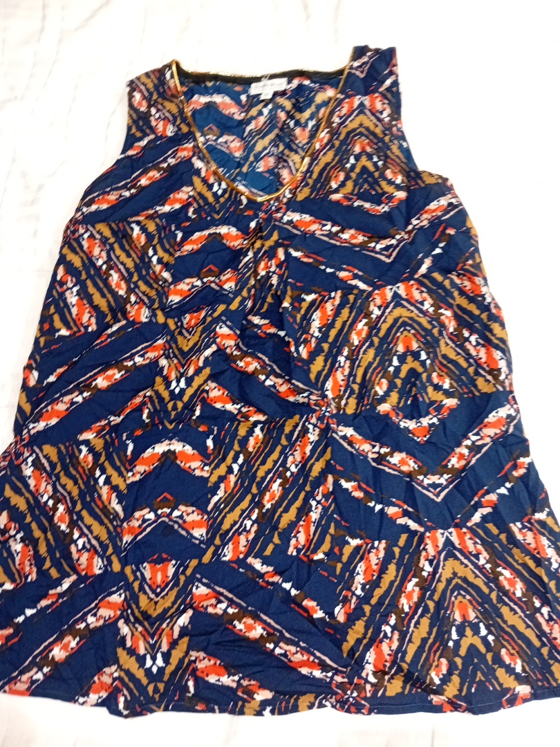 Una blusa senza maniche A Pea in the Pod Maternity