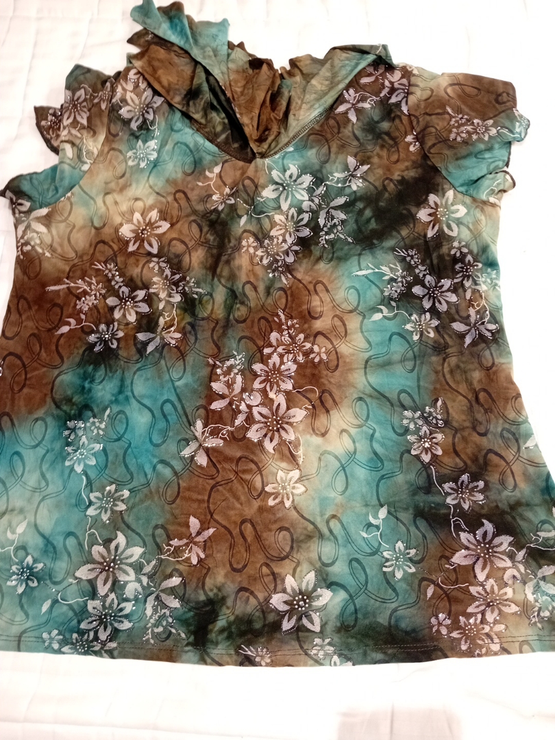 Floral Print Tie-Dye Blouse with Ruffle Collar