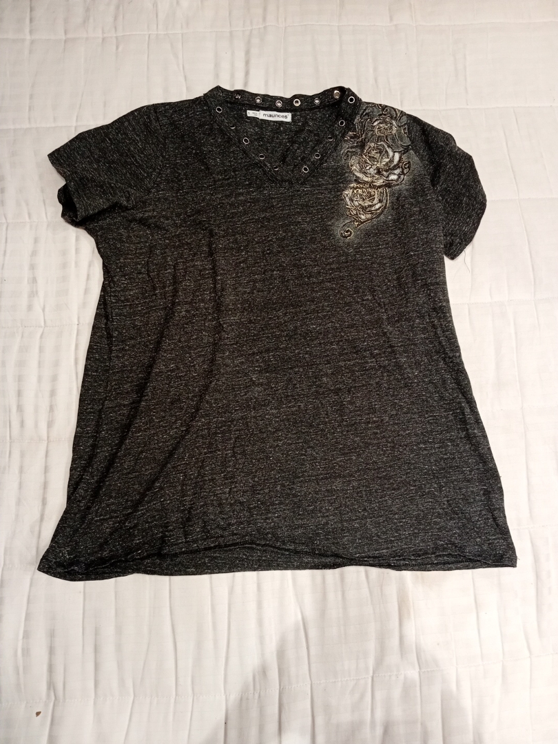 maurices T-shirt decorata