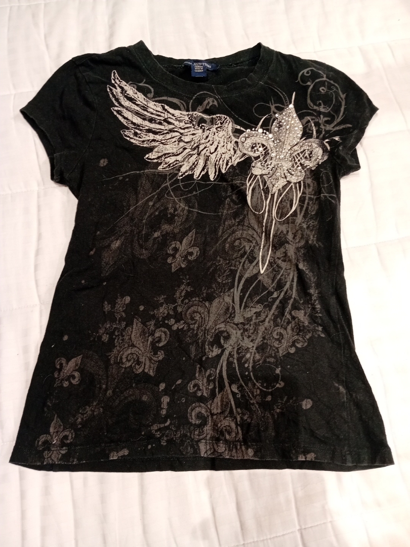 Zenana Outfitters Graphic T-shirt