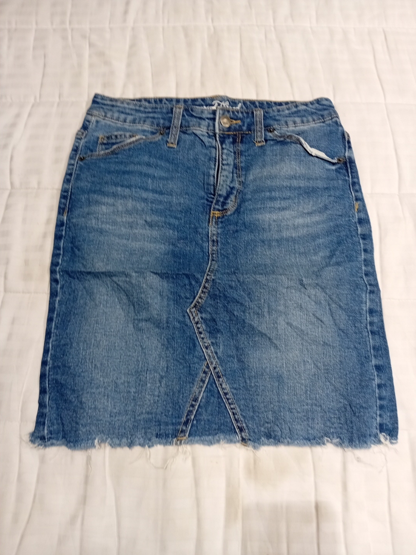 Saia Mini de Jeans Universal Thread