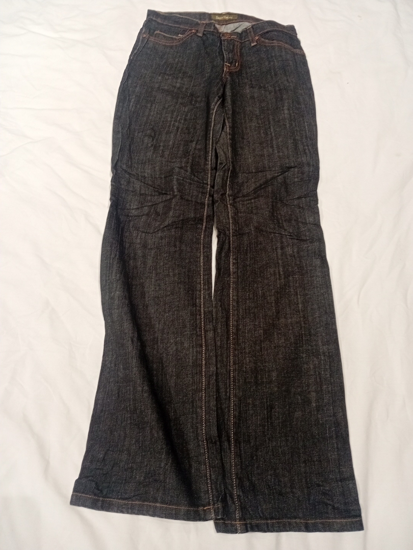 Jeans de campana de lavado oscuro David Kahn