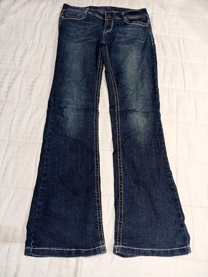 WallFlower Low Rise Flare Jeans