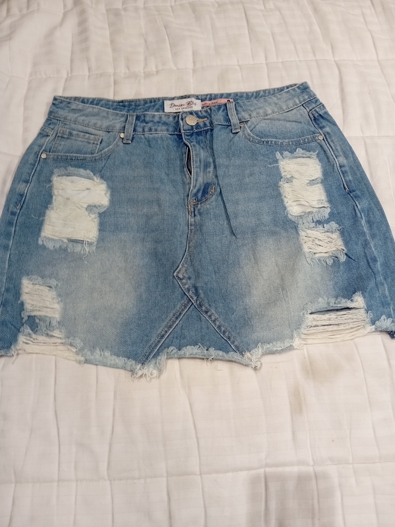 Falda Mini Desgastada Denim Blvd