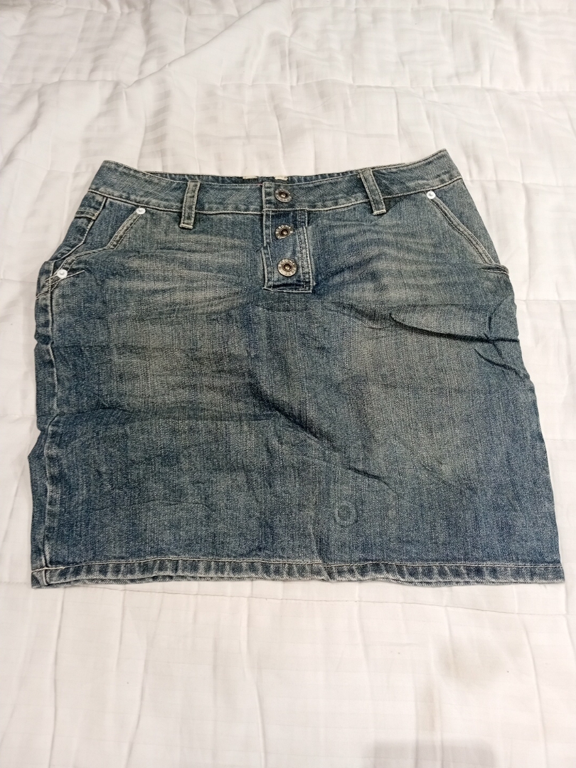 Falda Mini de Mezclilla BCBGIRLS