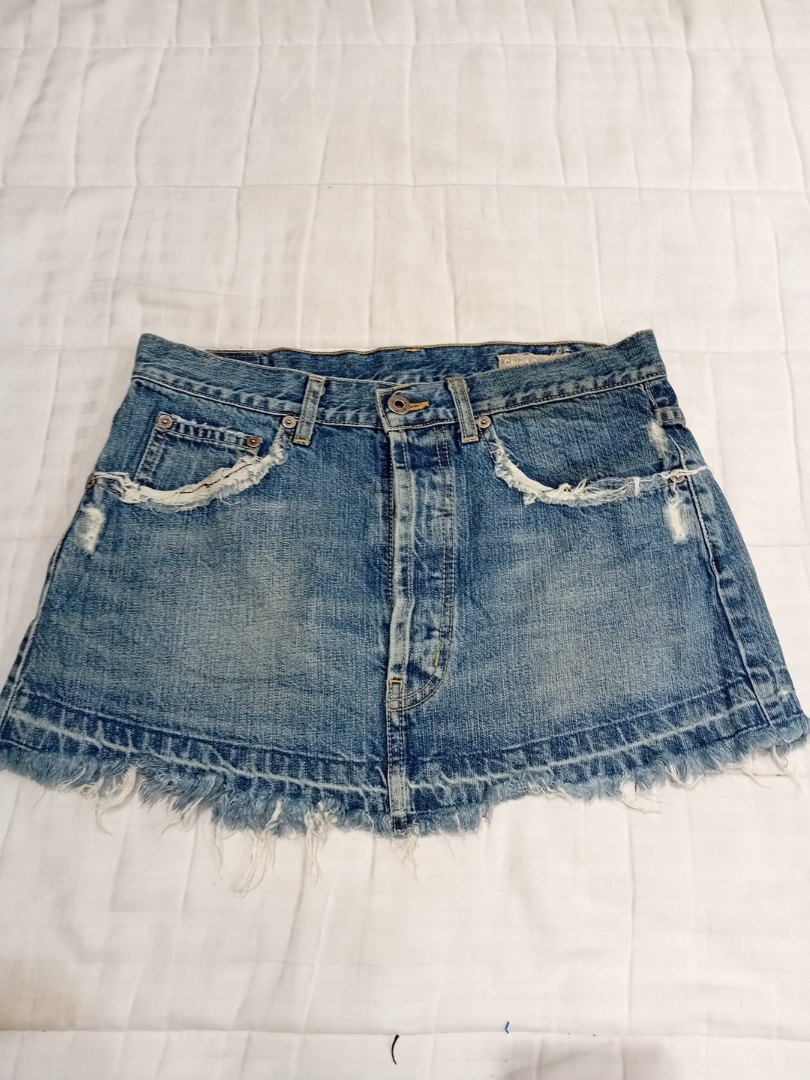 Falda Mini de Mezclilla Desgastada Chip & Pepper