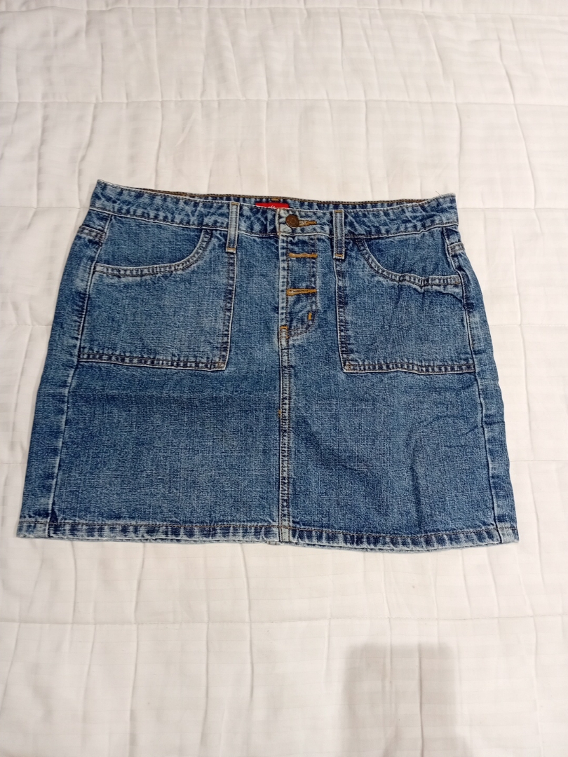 This will be title used by e-commerce on listing p..