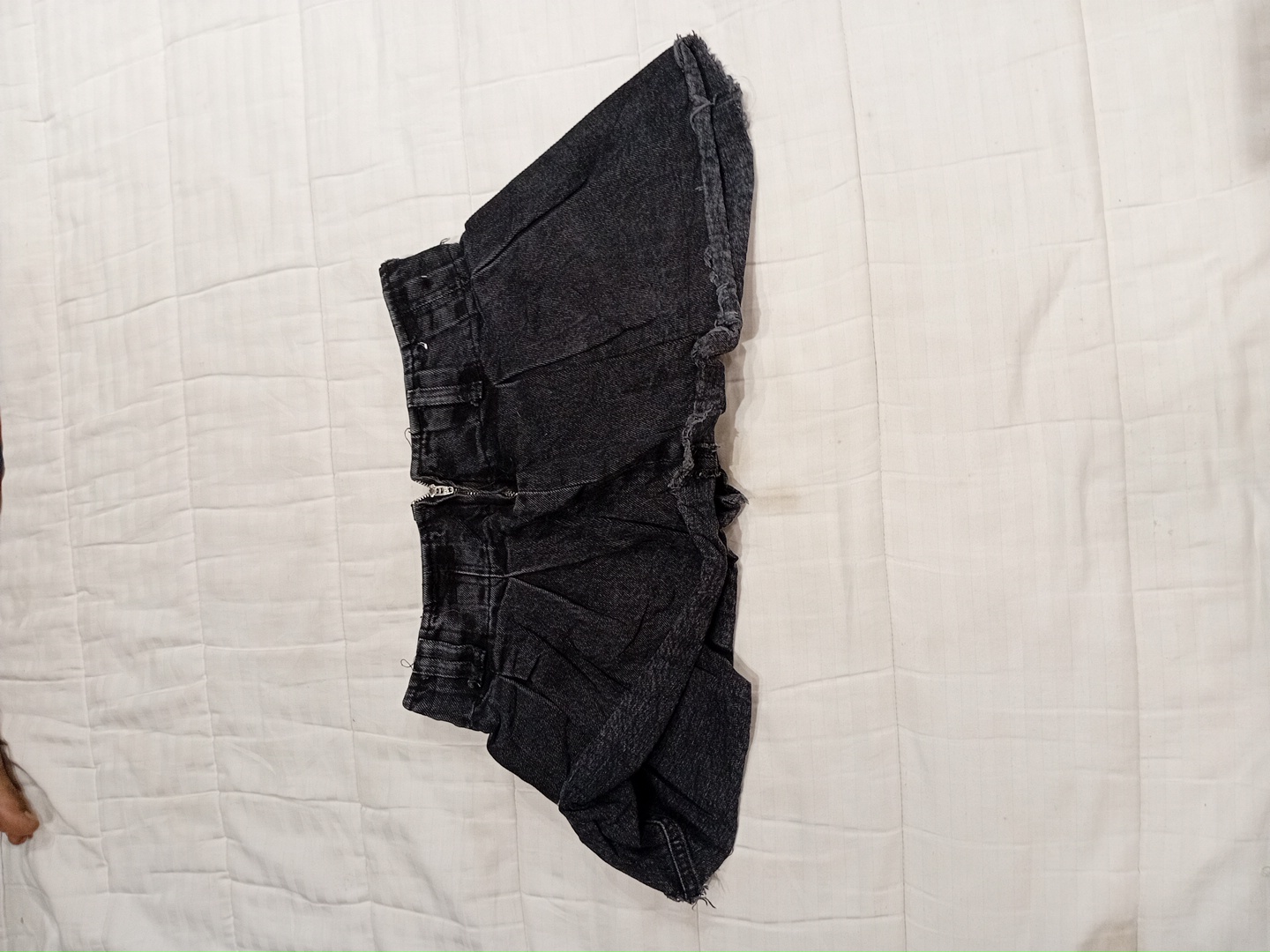 Falda de mezclilla negra