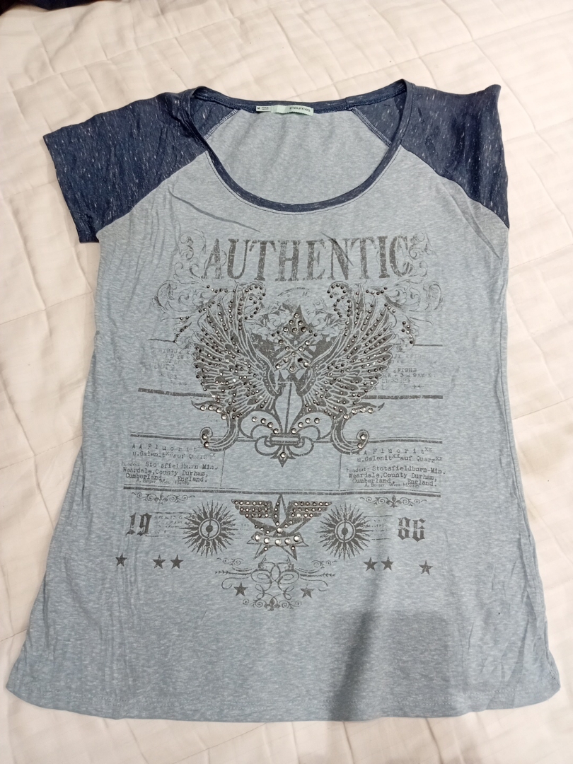 Raglan Sleeve T-Shirt with Graphic Print