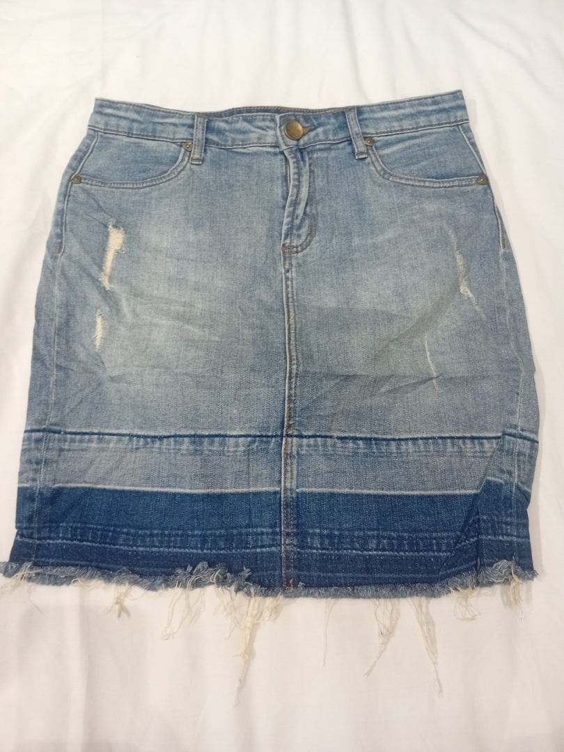 This will be title used by e-commerce on listing p..