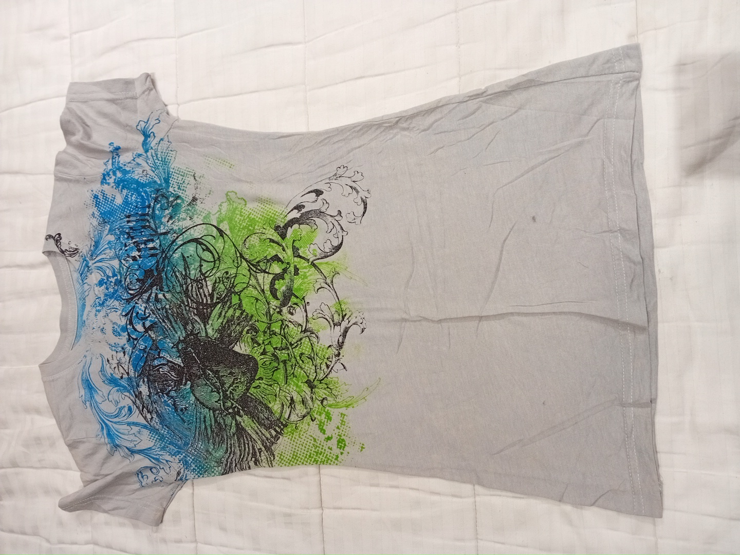 T-Shirt con stampa grafica