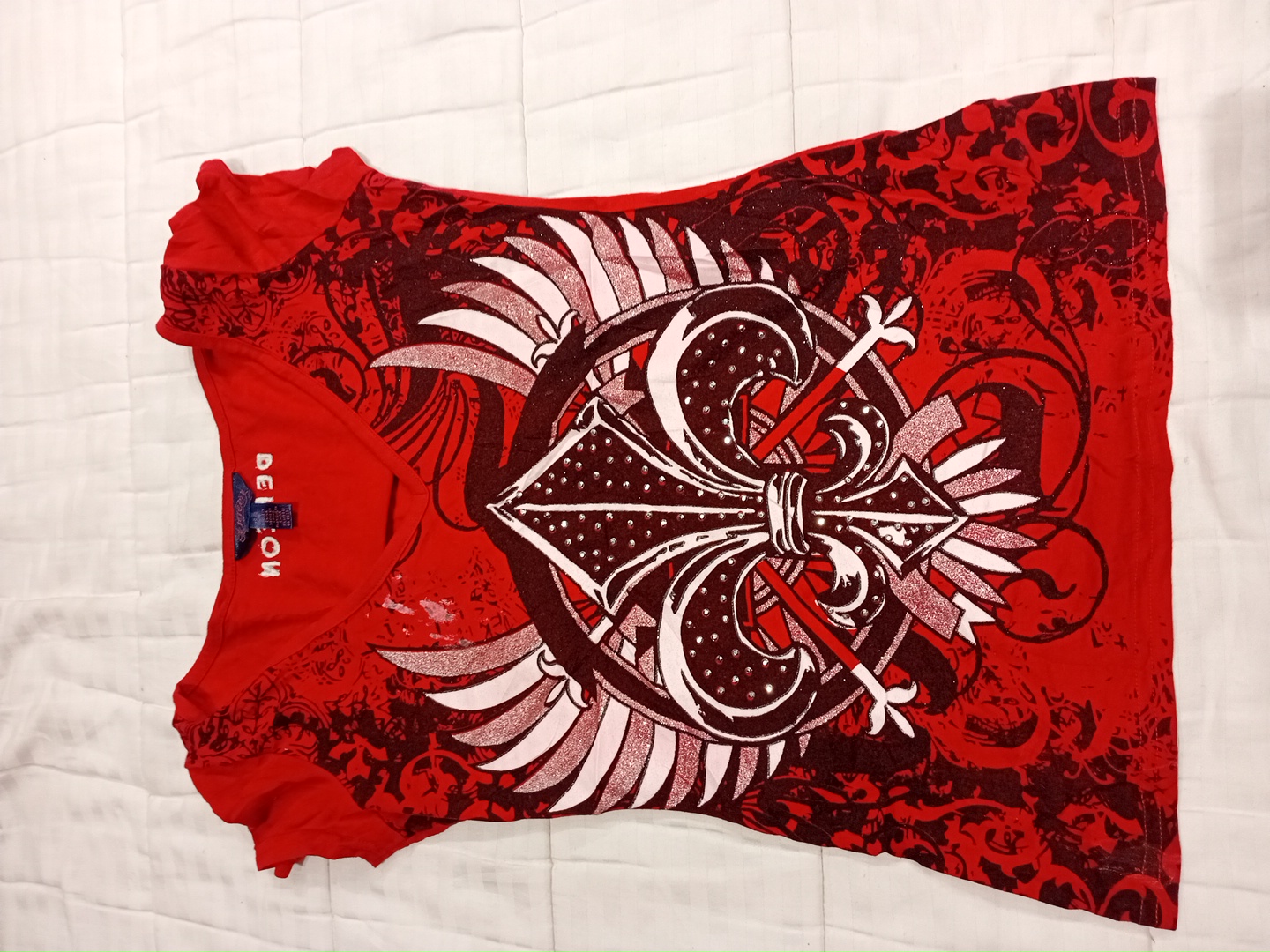 Camiseta Gráfica Vermelha