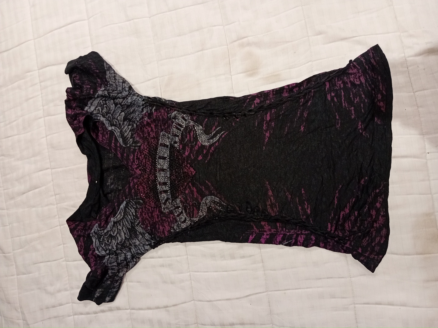 T-Shirt with Angel Graphic