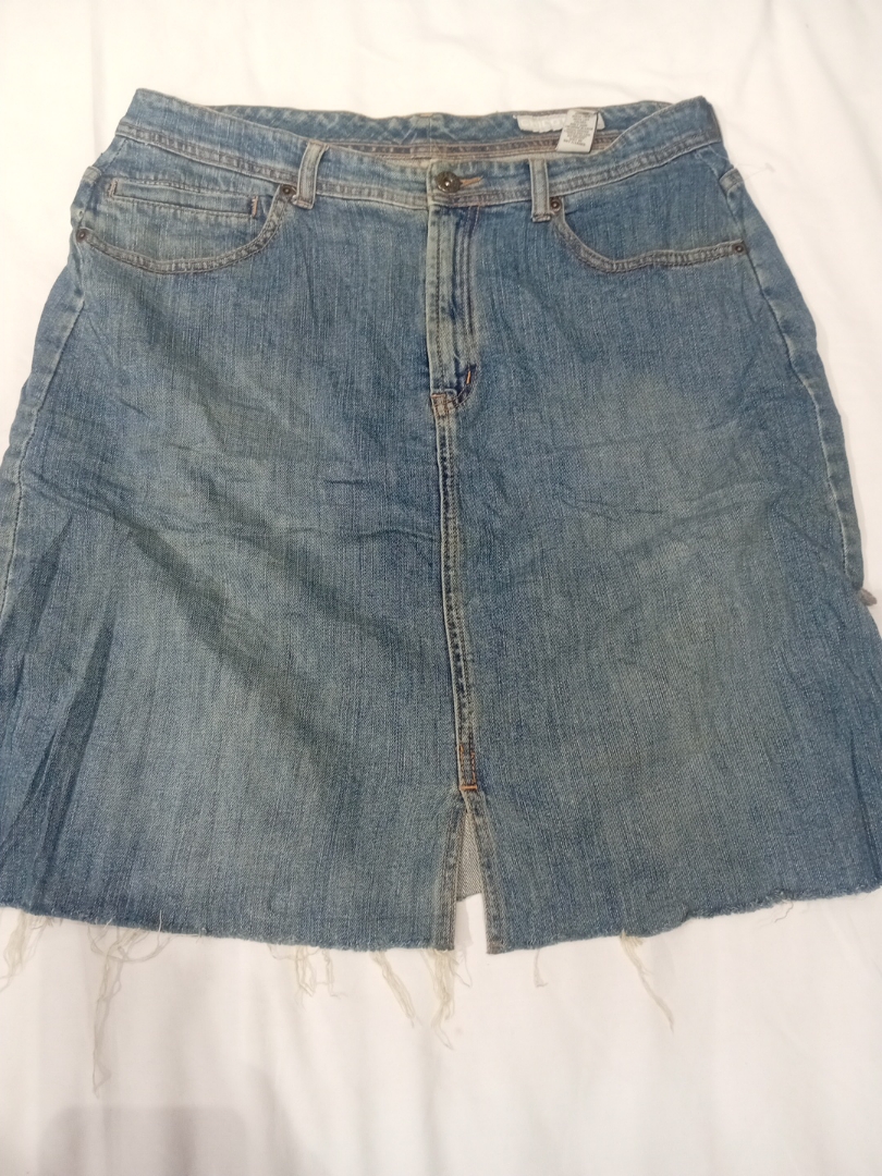 Chico's Platinum Denim Skirt