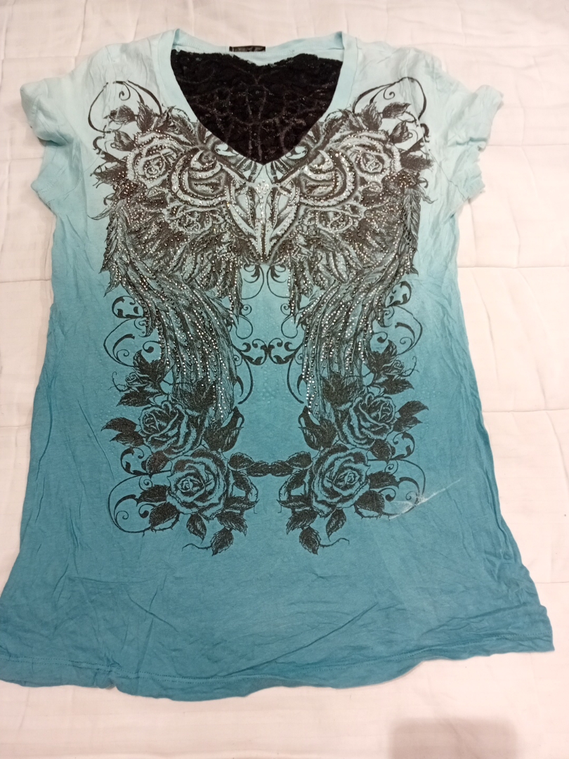 T-Shirt mit verzierten Flügel-Design