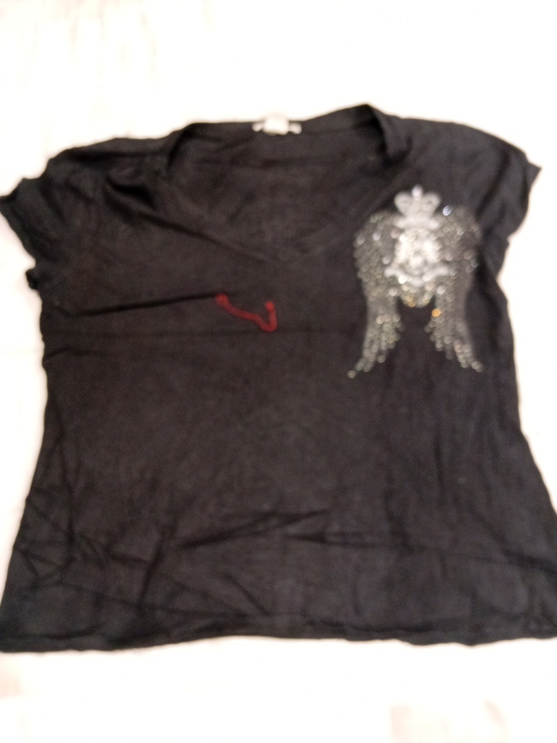 Schwarzes Grafik-T-Shirt mit Engel-Design