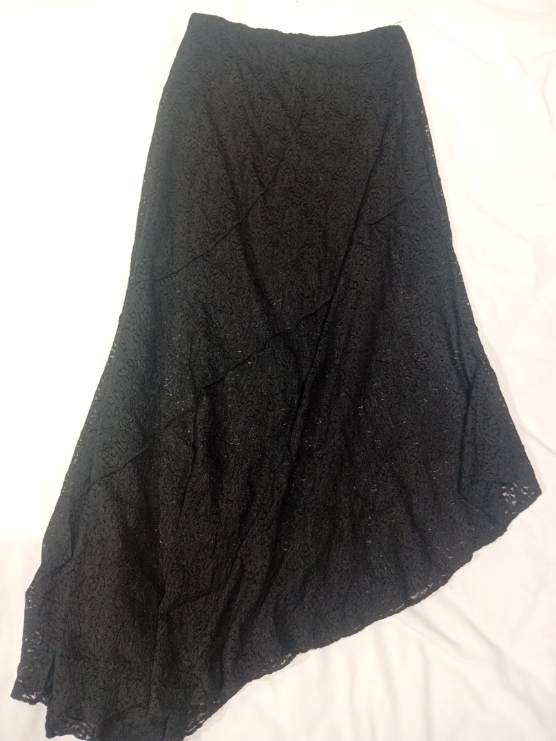 Jupe en dentelle noire