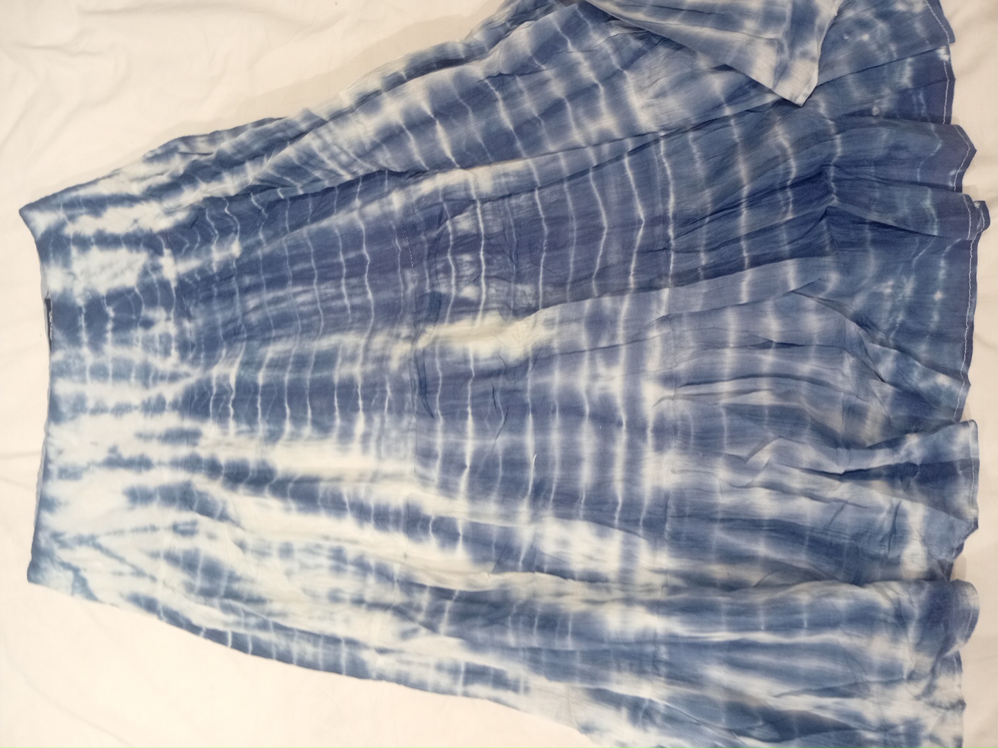 Jupe en tie-dye bleu