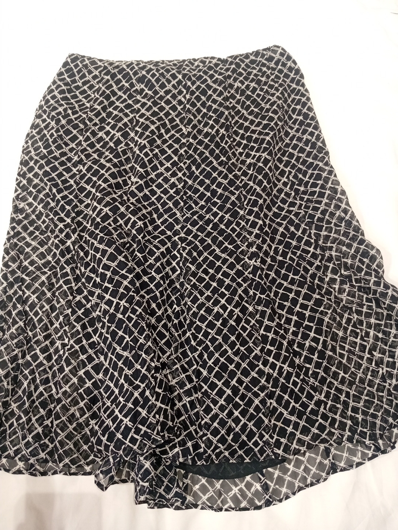 Jupe noire et blanche