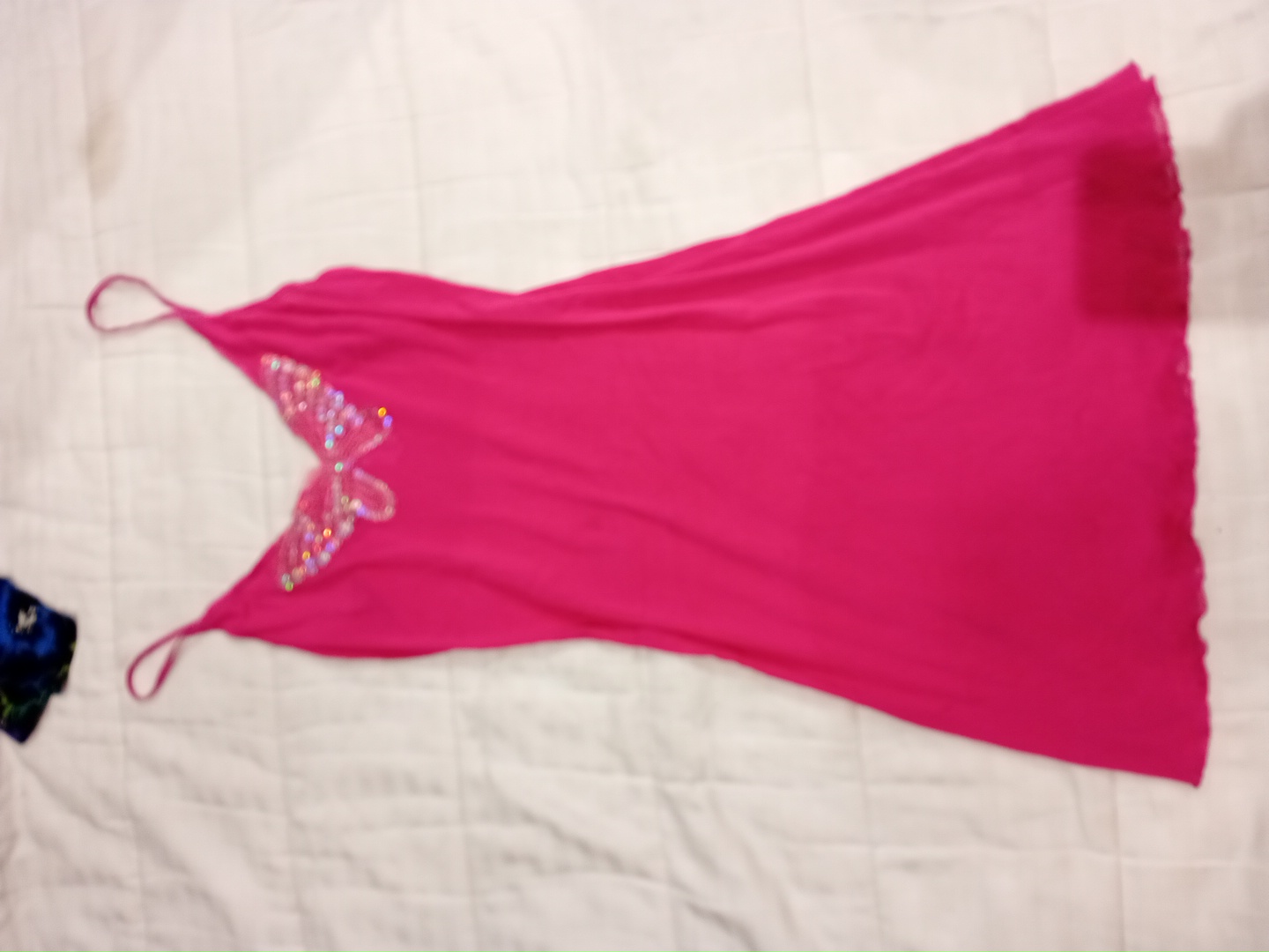 Chemise rose avec embellissements