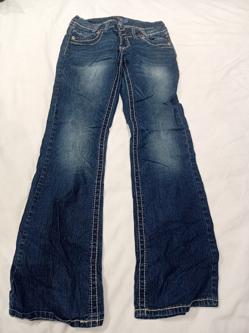 This will be title used by e-commerce on listing p..