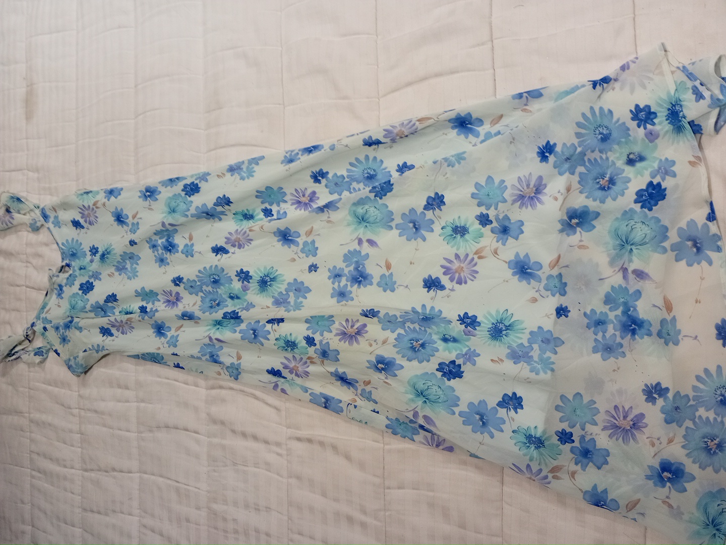 ブルーフローラルマキシドレス