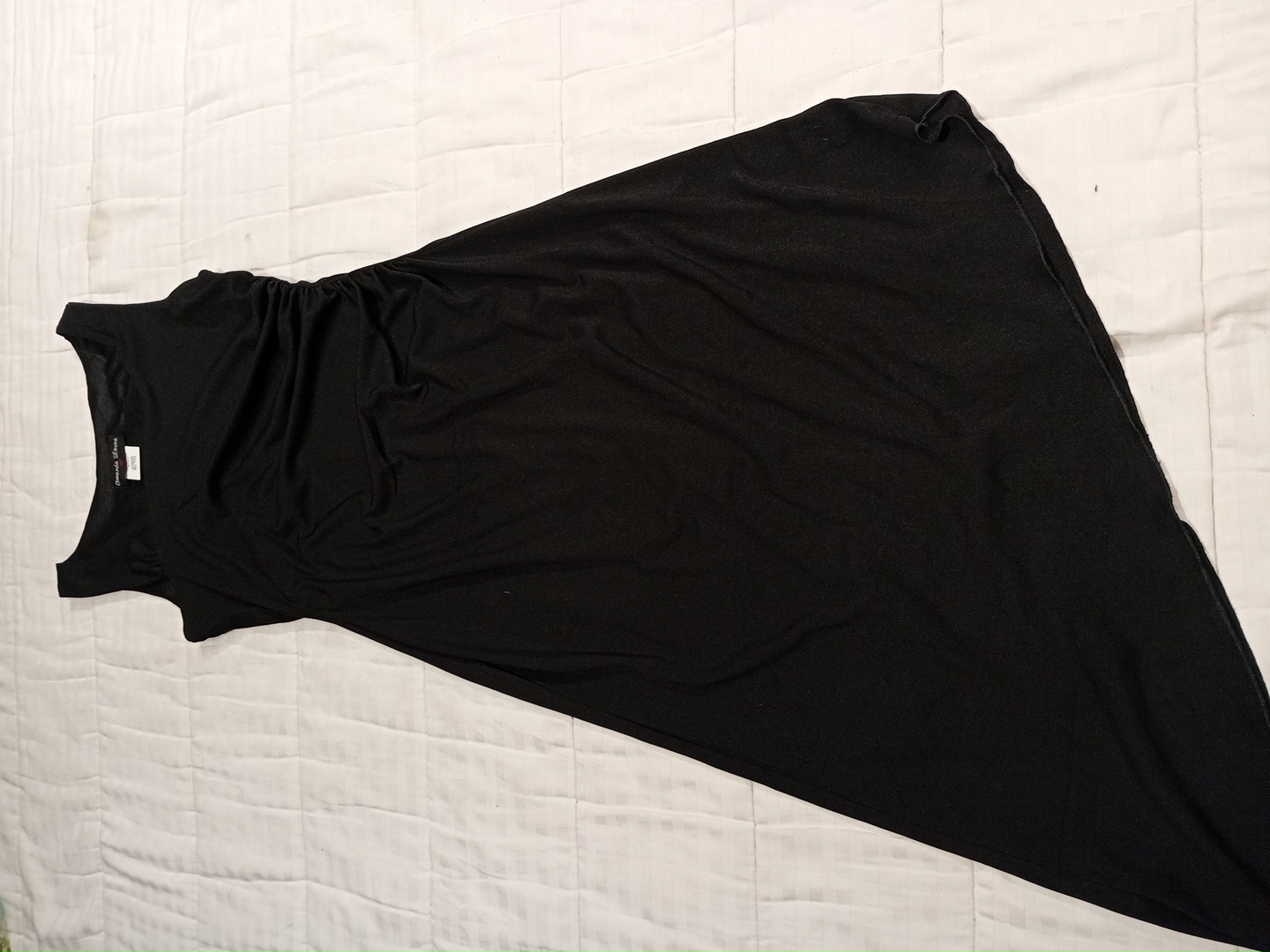 アマンダ・ローラ・ブラック・アシンメトリック・ドレス