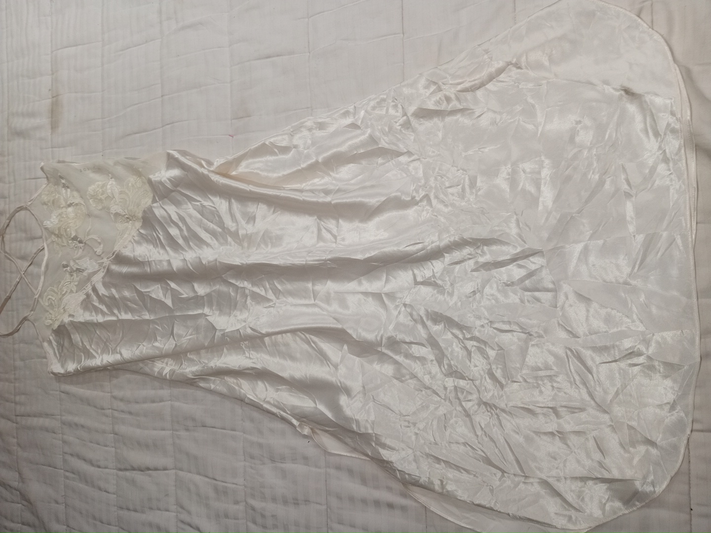 ジョジー ホワイト サテン シュミーズ