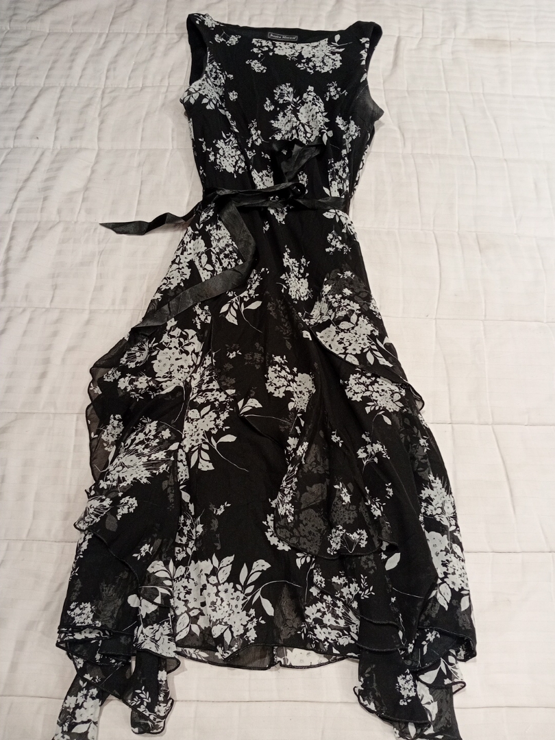 フローラルマキシドレス