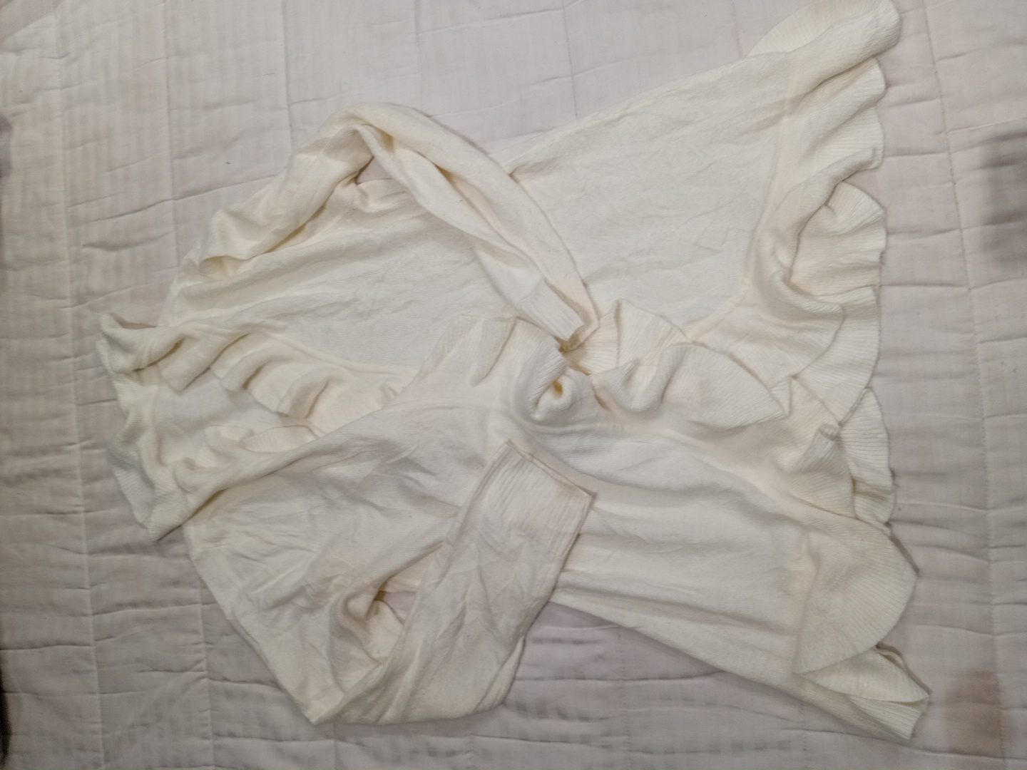 Long-sleeve top with ruffles