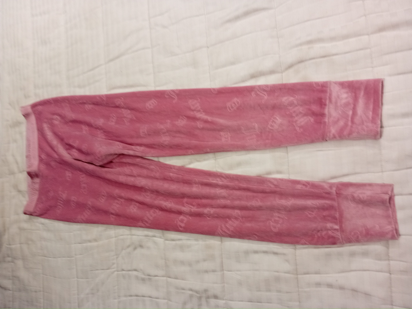 Paquete de Pantalones de Terciopelo Juicy Couture ..