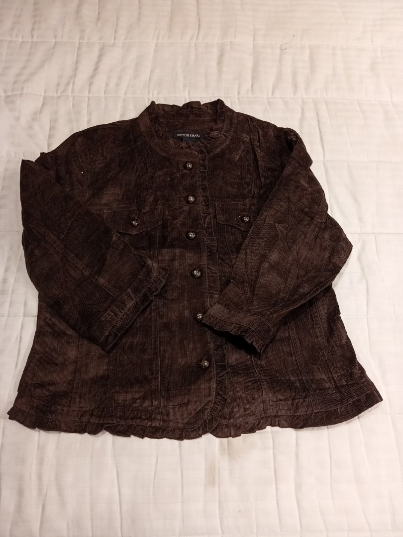 デザイナーボタンアップシャツバンドル ブリティッシュカーキ BCBGMAXAZRIA Bebe バナ..