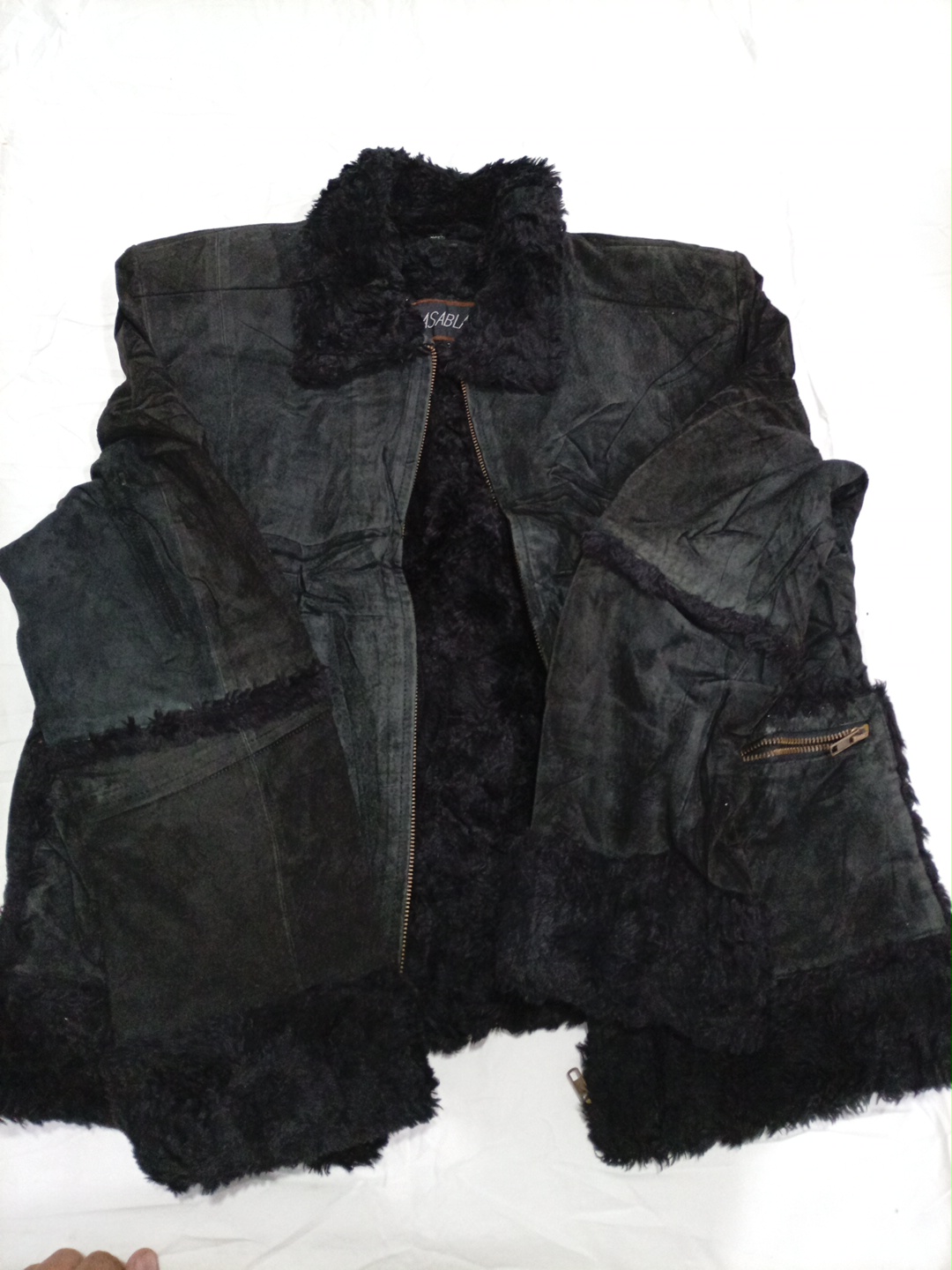 Giacca Nera in Pelliccia Sintetica