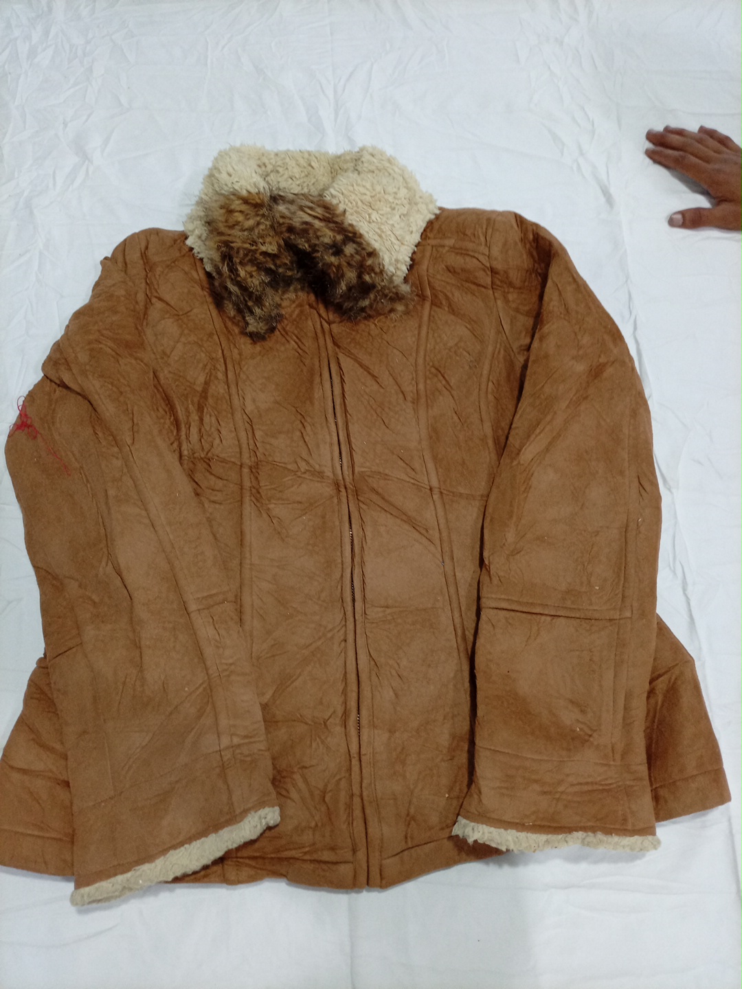 Giacca in pelliccia sintetica marrone