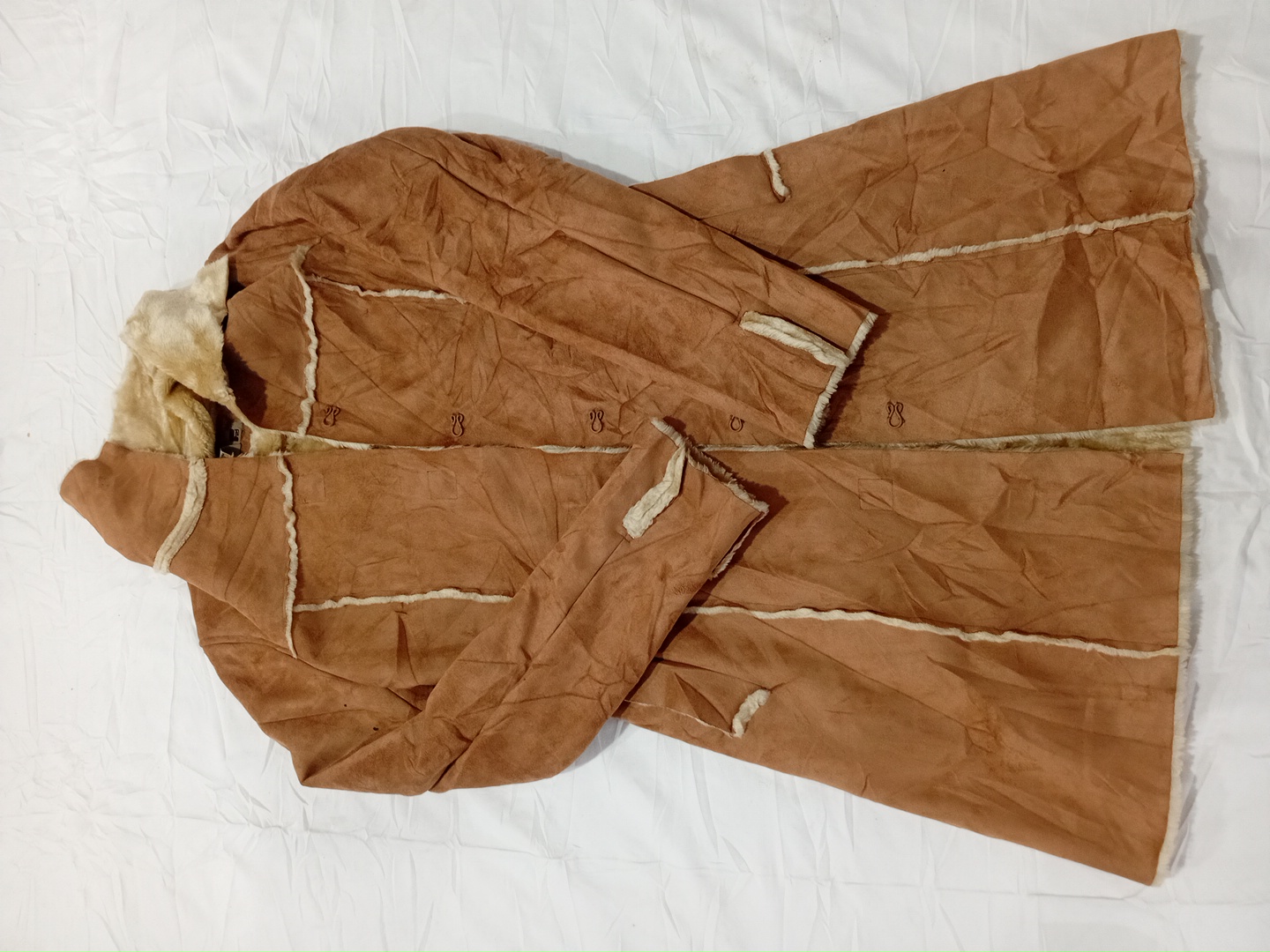 Cappotto in finta pelliccia marrone foderato