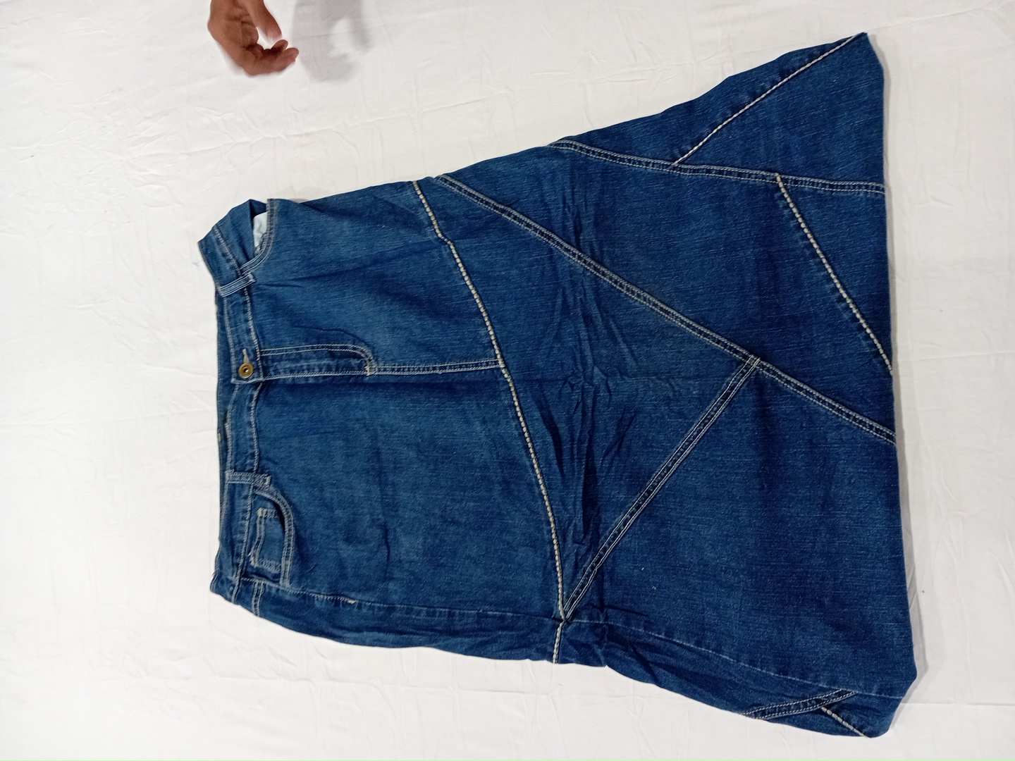 アシュリー・スチュワートのデニムスカート